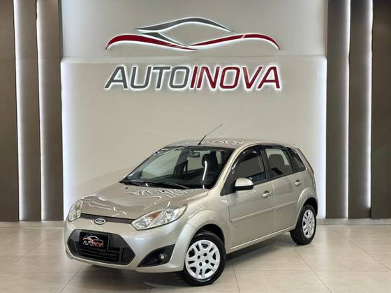 FORD FIESTA 1.6 ROCAM SE 8V FLEX 4P MANUAL FORD FIESTA 1.6 ROCAM SE 8V FLEX 4P MANUAL
